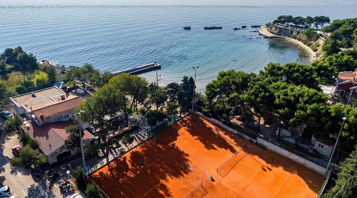 Firule Tennis@Beach Apartment สปลิท ภายนอก รูปภาพ